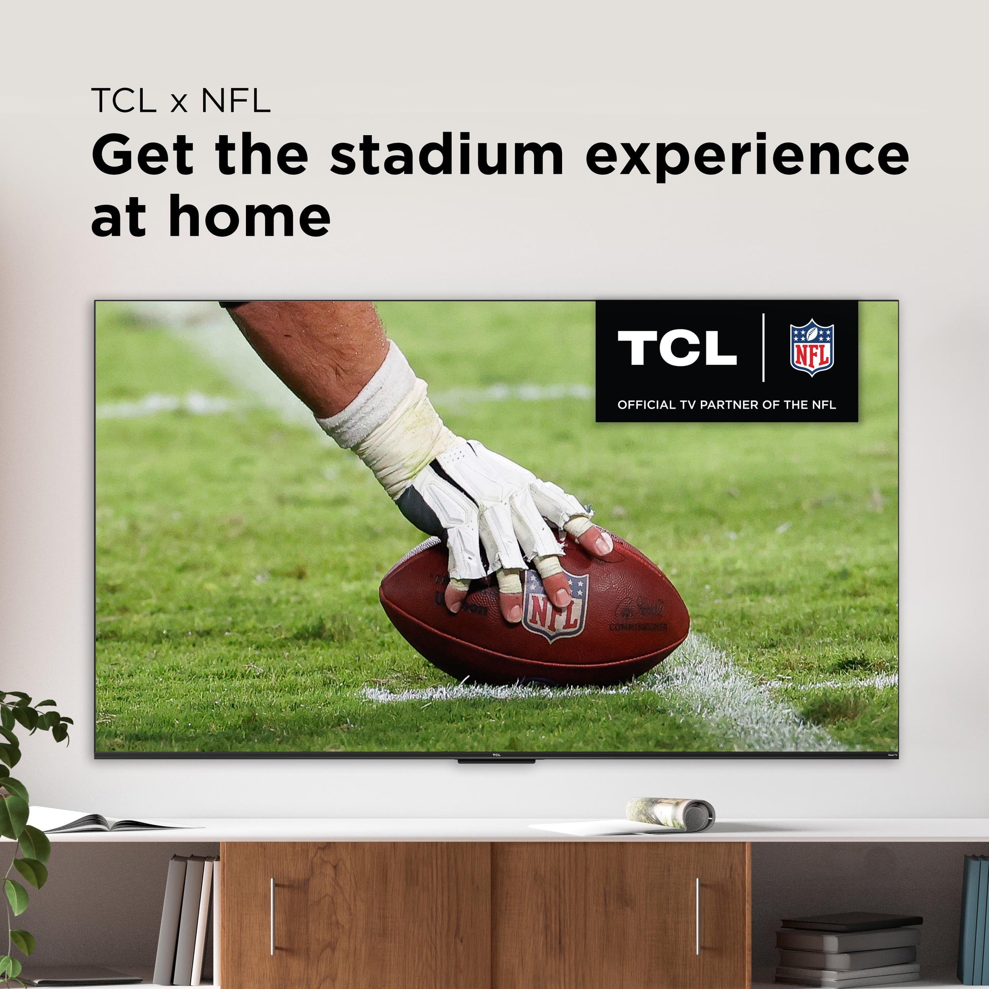 Experience Stunning 4K UHD with the 55" Class S4 (55S451) HDR Smart TV Powered by Roku